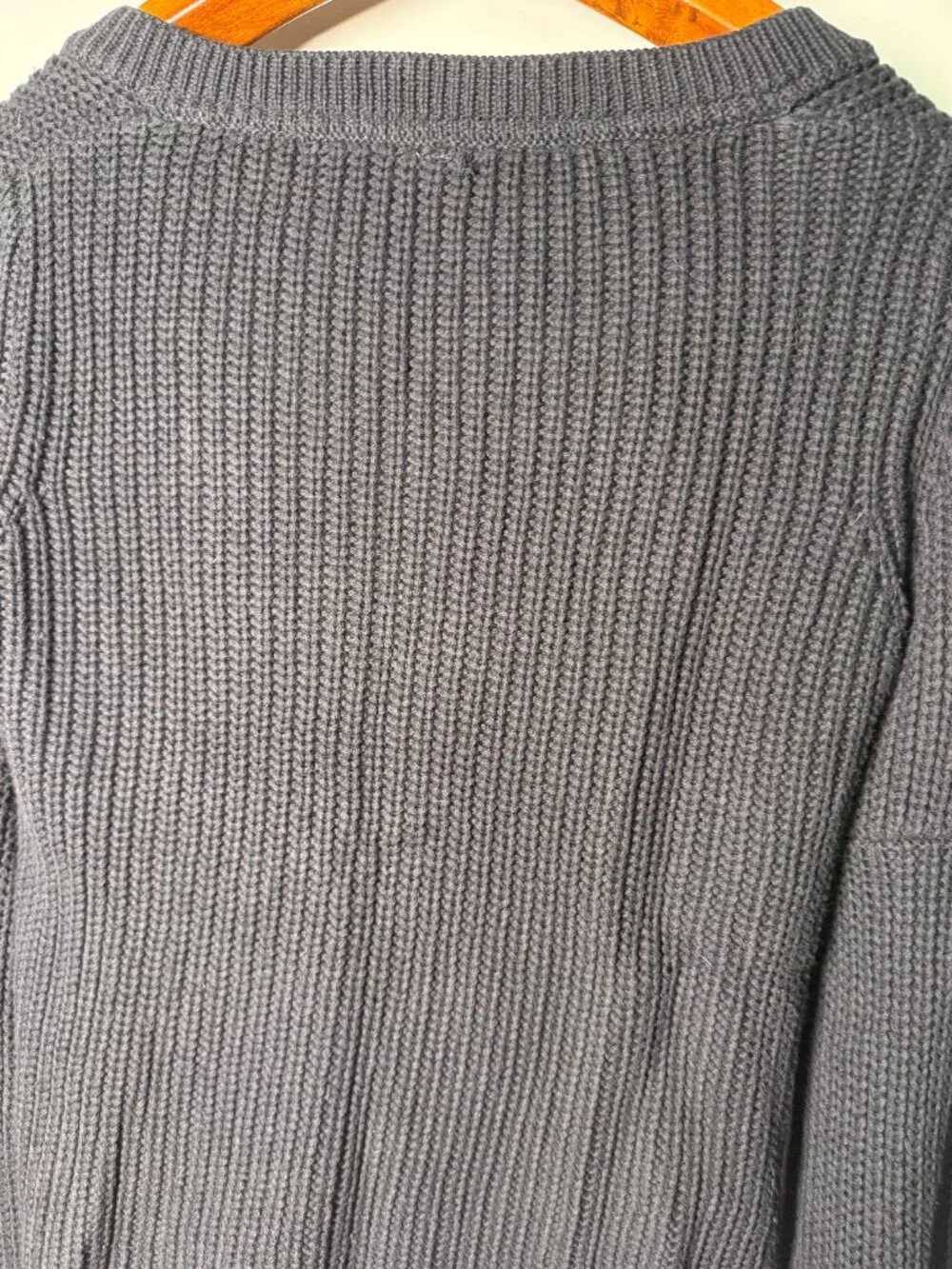 Free People Black Damsel Cable Knit V Neck Pullover and Long Bell Sleeves Sz M